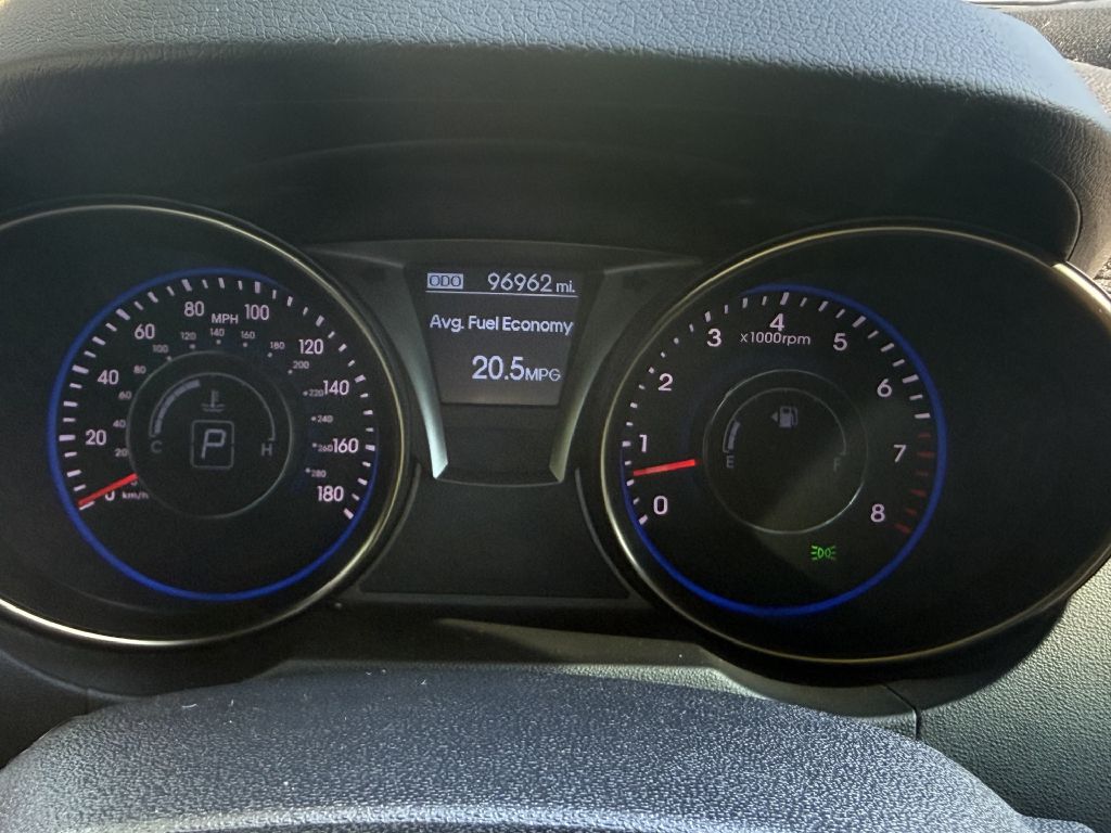 Photo 15 of this HYUNDAI GENESIS COUPE