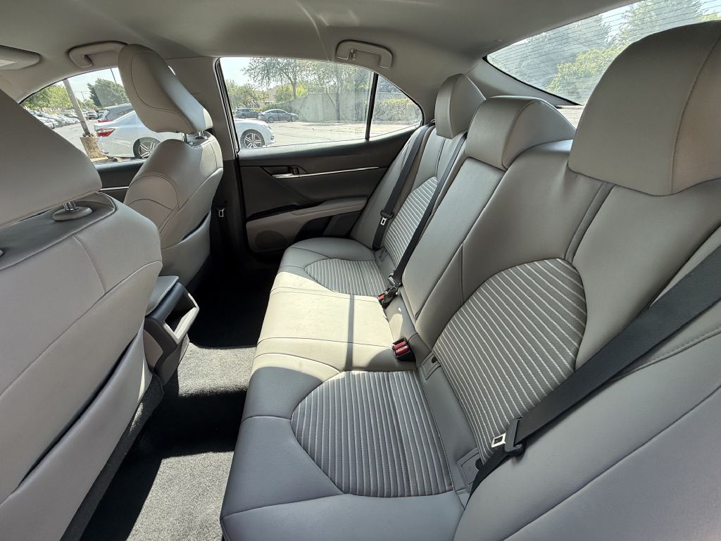 Photo 20 of this TOYOTA CAMRY