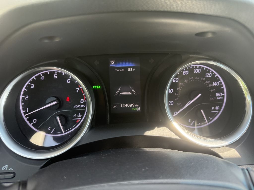 Photo 14 of this TOYOTA CAMRY