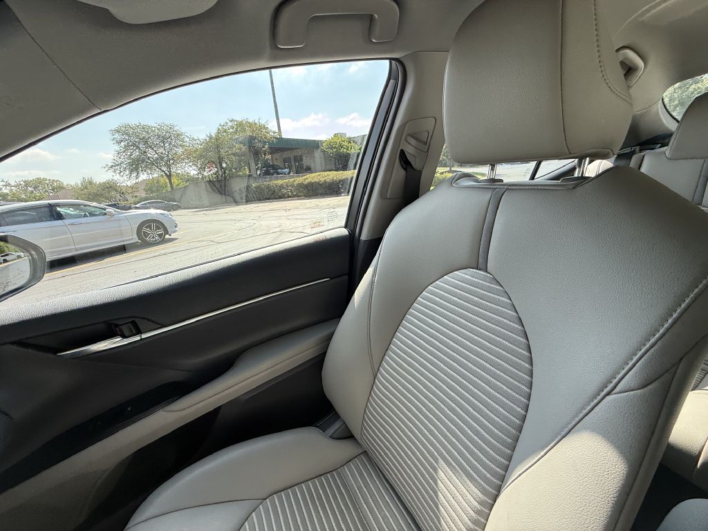 Photo 23 of this TOYOTA CAMRY