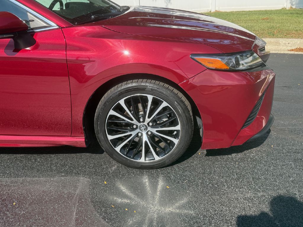 Photo 11 of this TOYOTA CAMRY