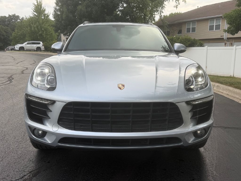 Photo 11 of this PORSCHE MACAN