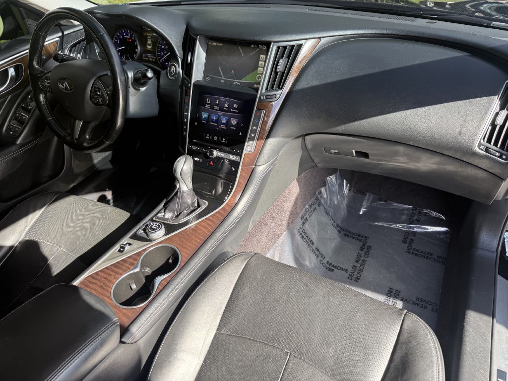 Photo 12 of this INFINITI Q50