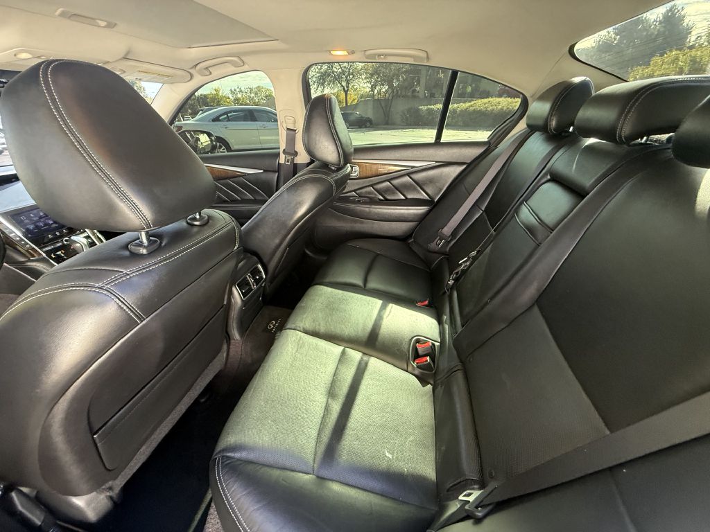 Photo 24 of this INFINITI Q50