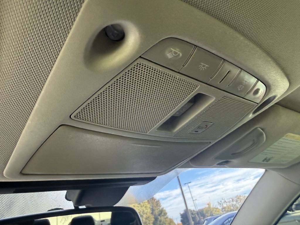 Photo 25 of this INFINITI Q50