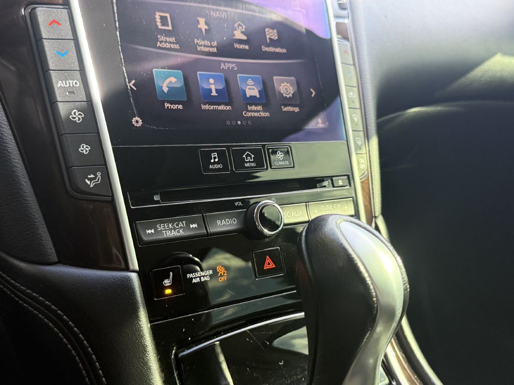 Photo 16 of this INFINITI Q50