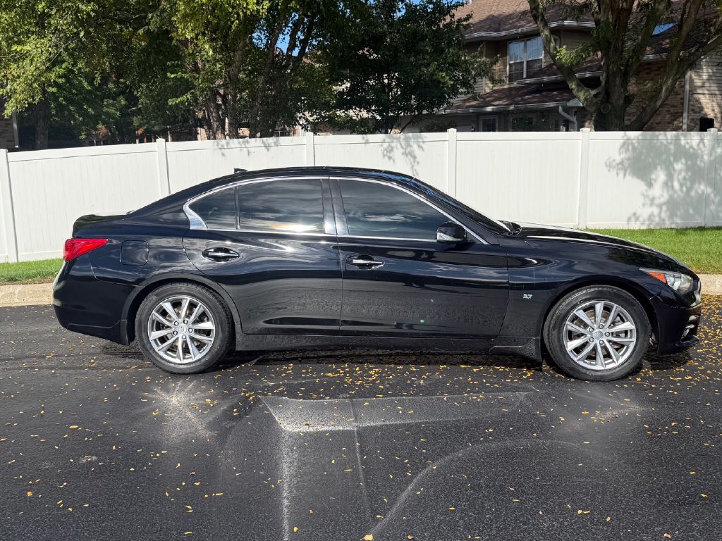 Photo 4 of this INFINITI Q50