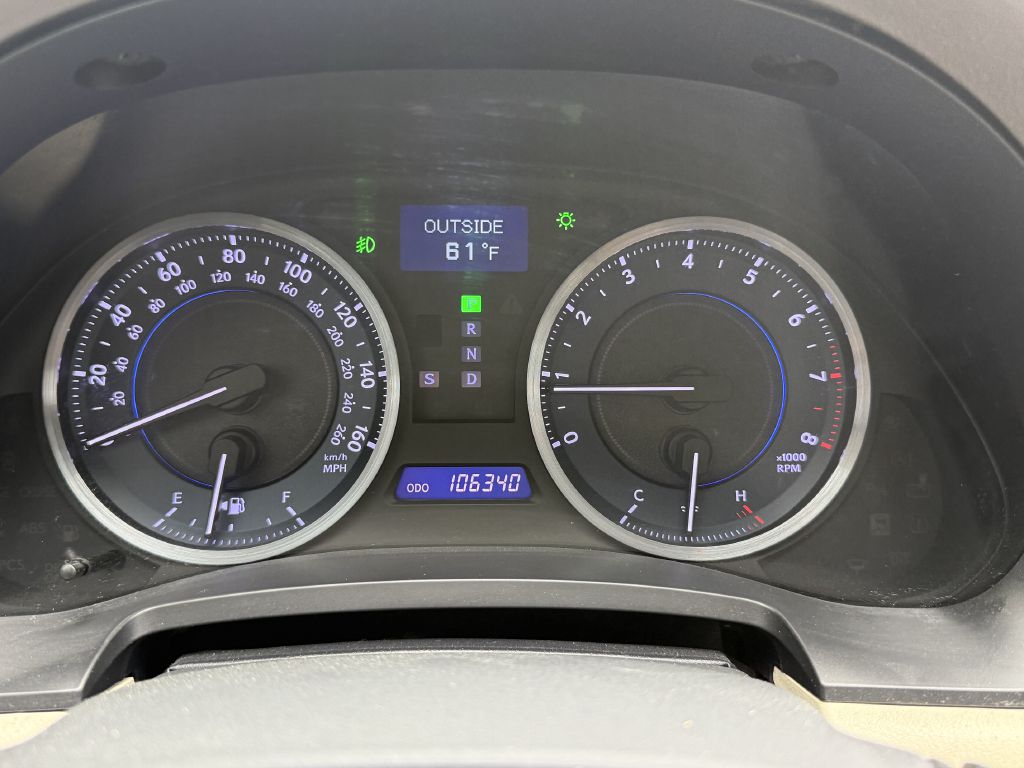 Photo 13 of this LEXUS IS