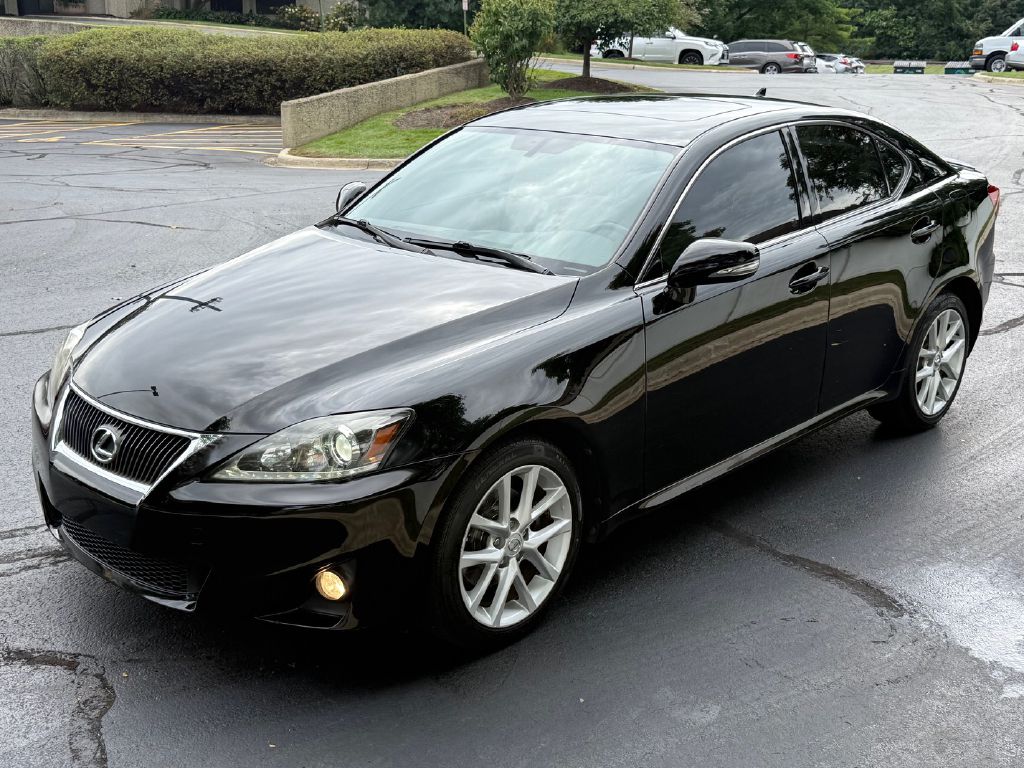 Photo 9 of this LEXUS IS