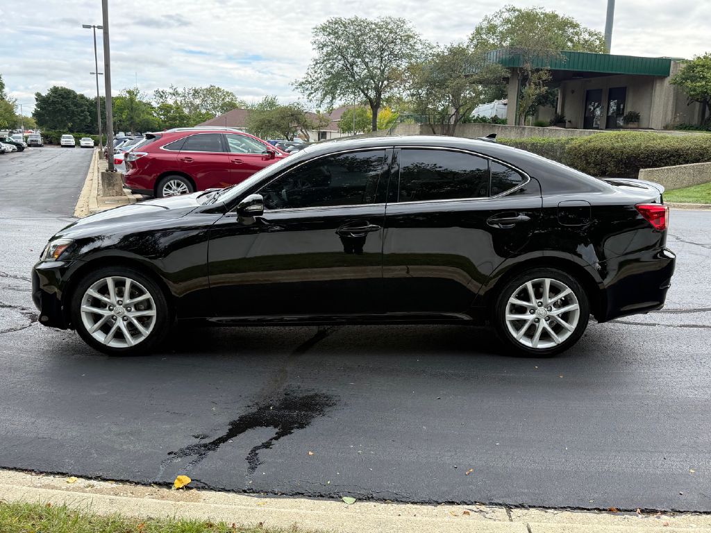 Photo 8 of this LEXUS IS