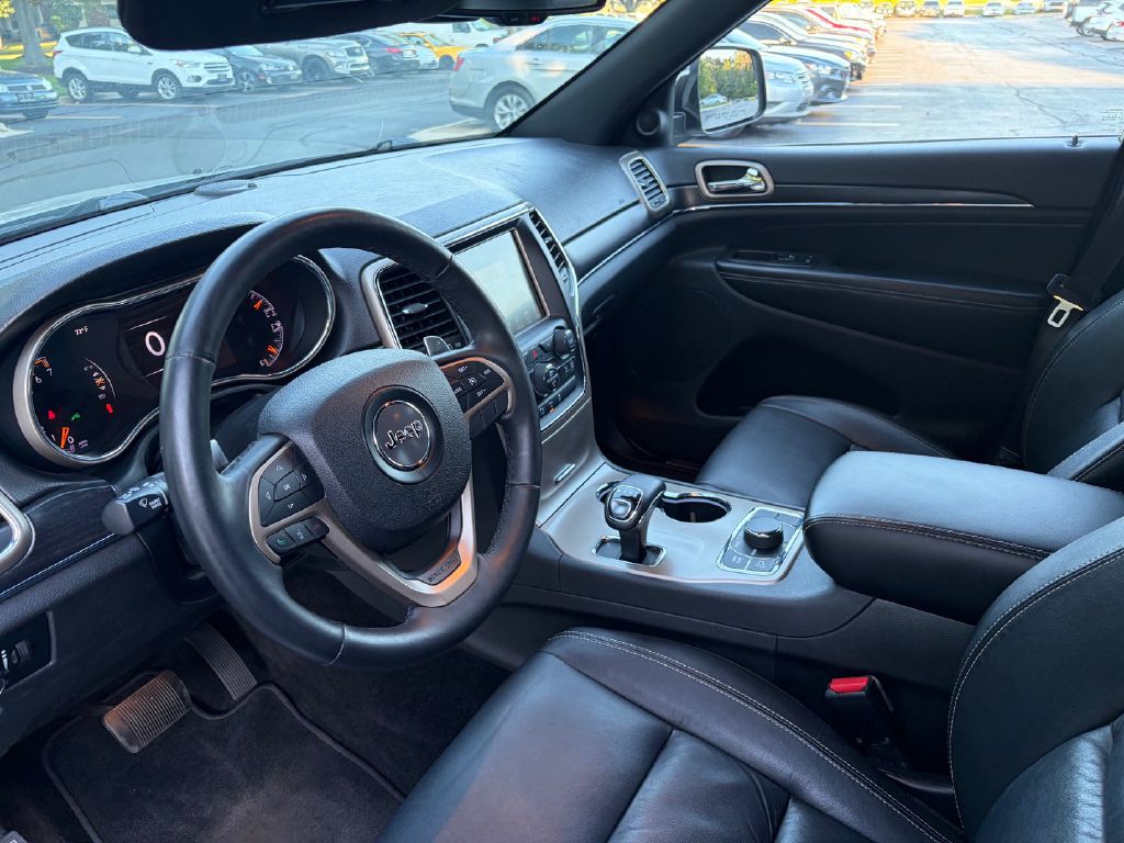Photo 16 of this JEEP GRAND CHEROKEE