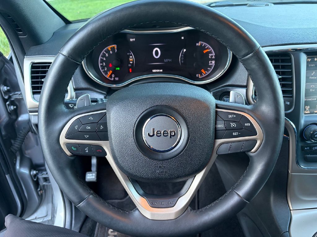 Photo 18 of this JEEP GRAND CHEROKEE