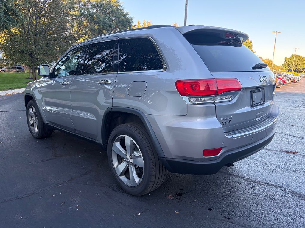 Photo 8 of this JEEP GRAND CHEROKEE