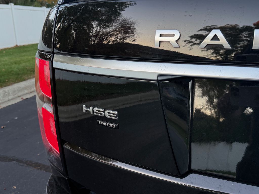 Photo 42 of this LAND ROVER RANGE ROVER