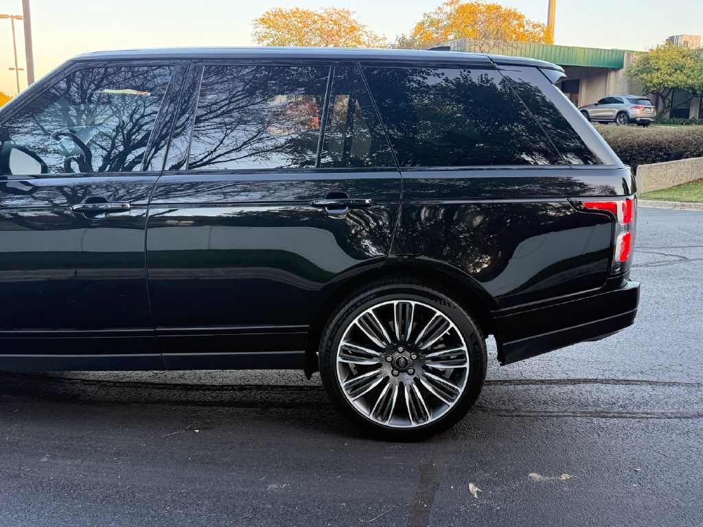 Photo 45 of this LAND ROVER RANGE ROVER