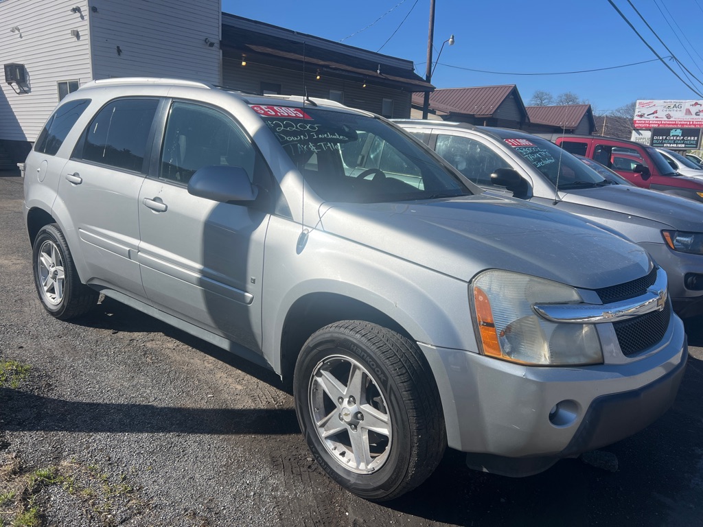 Photo 3 of this CHEVROLET EQUINOX