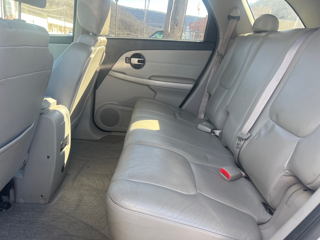 Photo 7 of this CHEVROLET EQUINOX