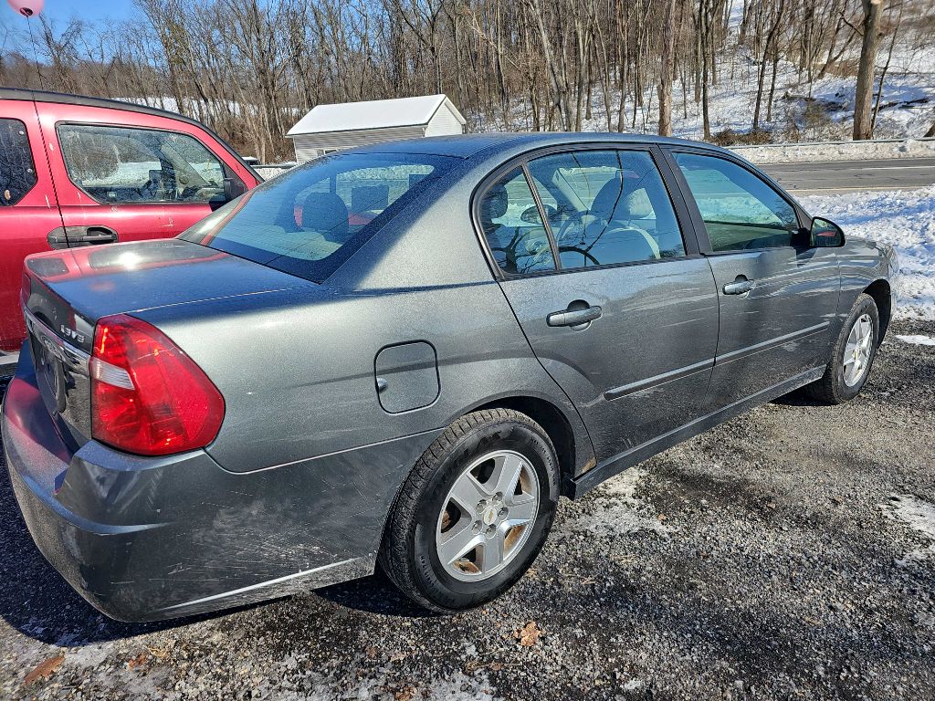 Photo 7 of this CHEVROLET MALIBU