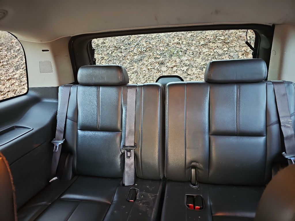 Photo 9 of this CHEVROLET TAHOE