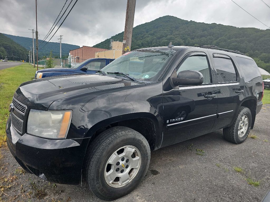 Photo 5 of this CHEVROLET TAHOE
