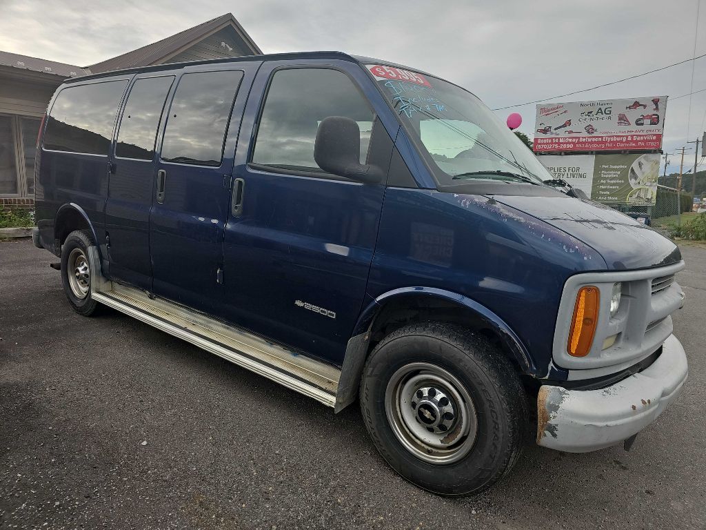 Photo 3 of this CHEVROLET EXPRESS G2500