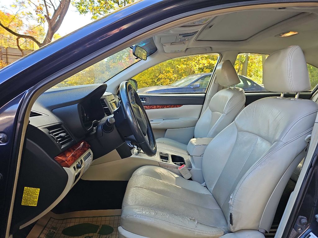 Photo 5 of this SUBARU LEGACY