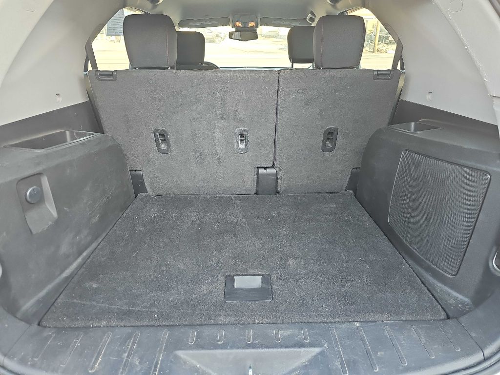 Photo 9 of this CHEVROLET EQUINOX