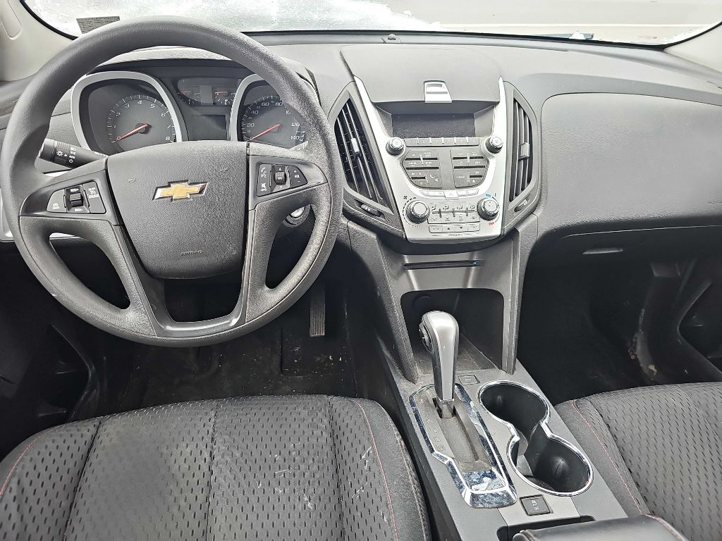 Photo 7 of this CHEVROLET EQUINOX