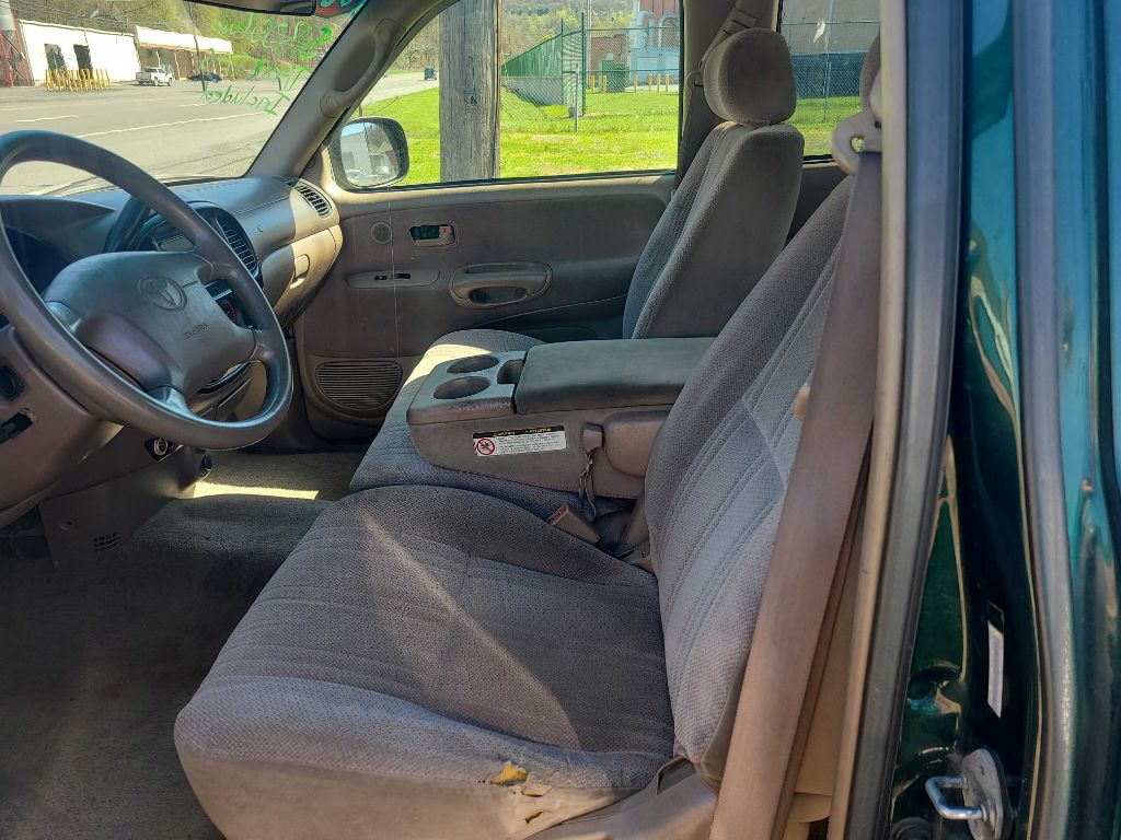 Photo 6 of this TOYOTA TUNDRA