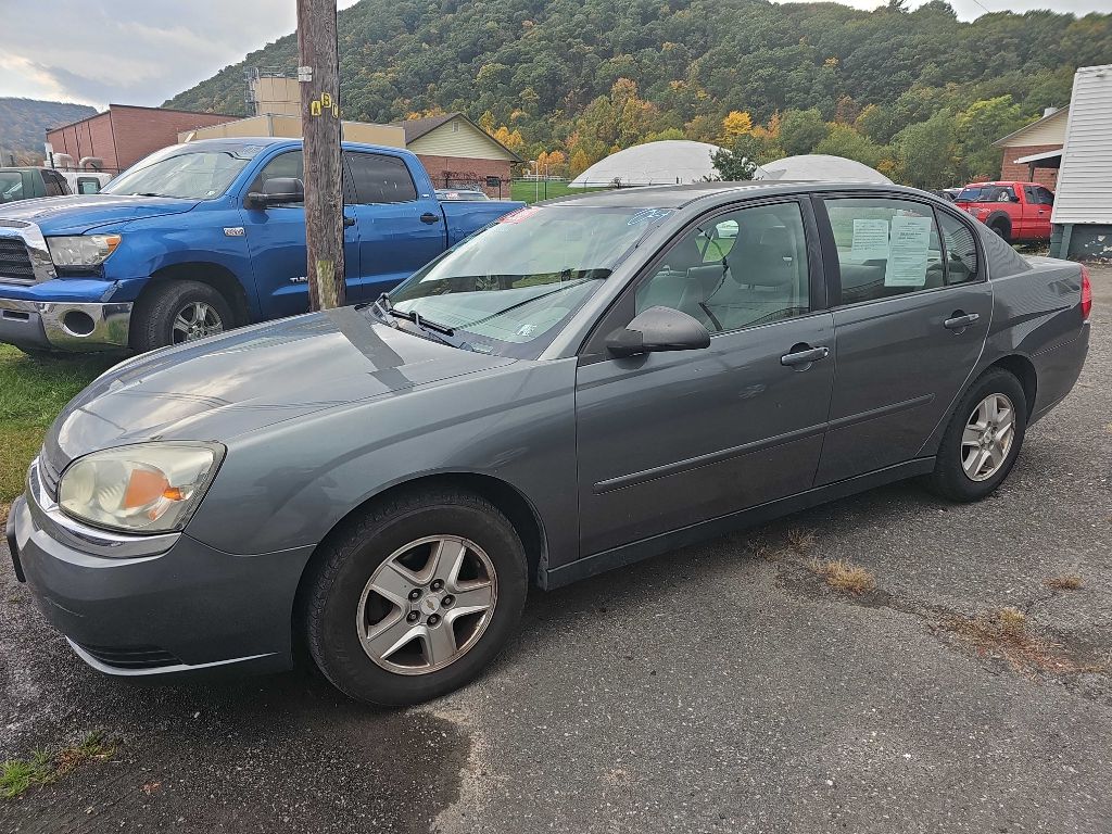 Photo 15 of this CHEVROLET MALIBU
