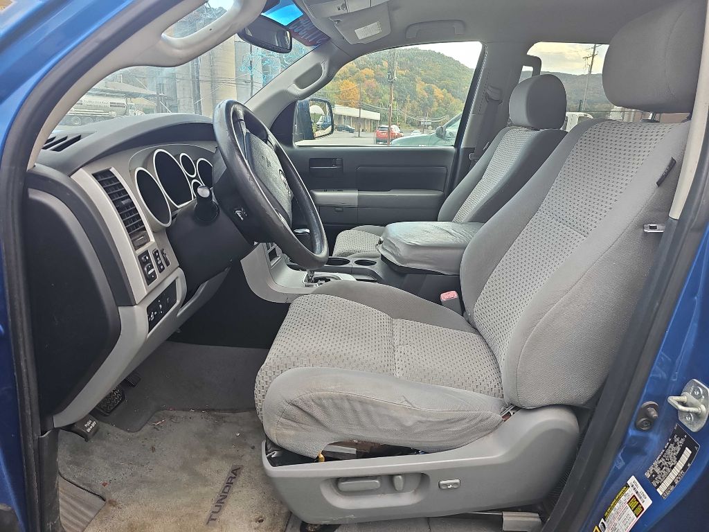 Photo 4 of this TOYOTA TUNDRA