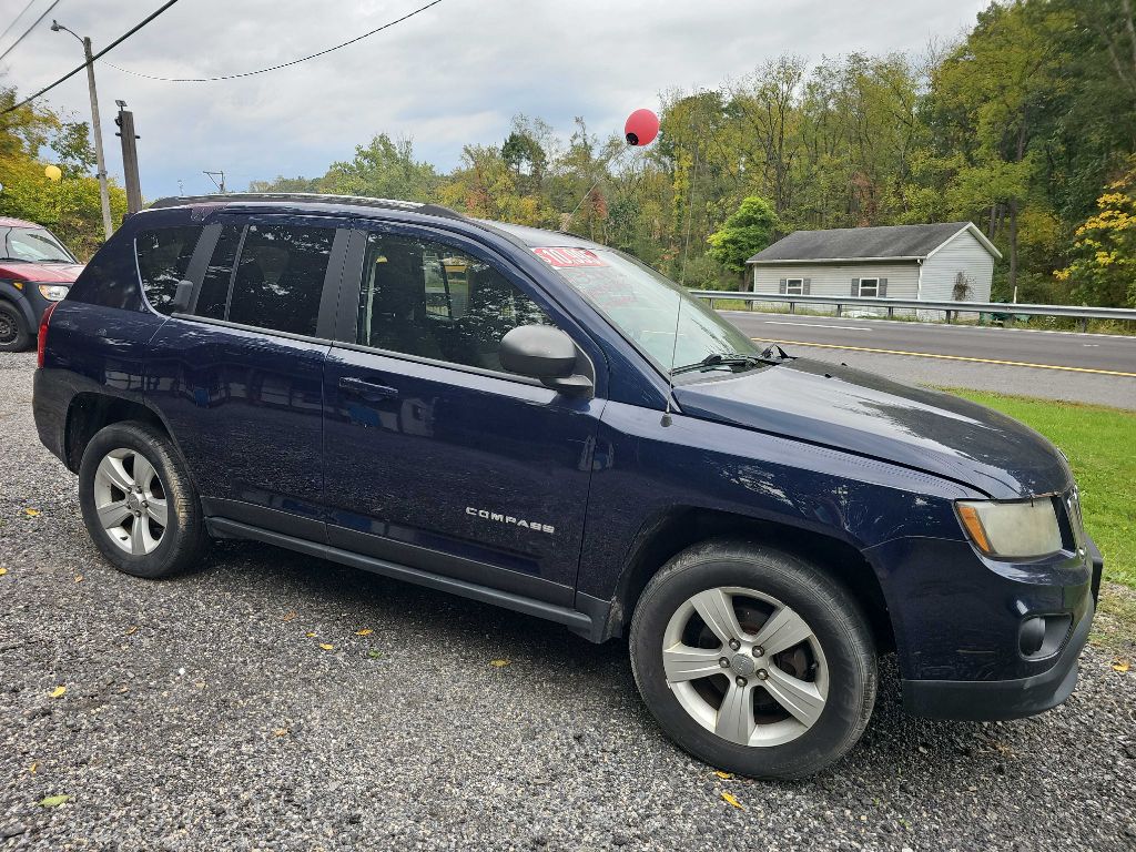 Photo 3 of this JEEP COMPASS