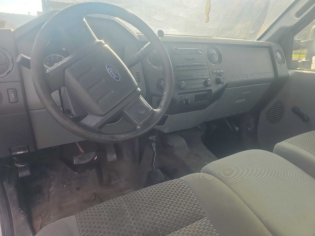 Photo 6 of this FORD F250