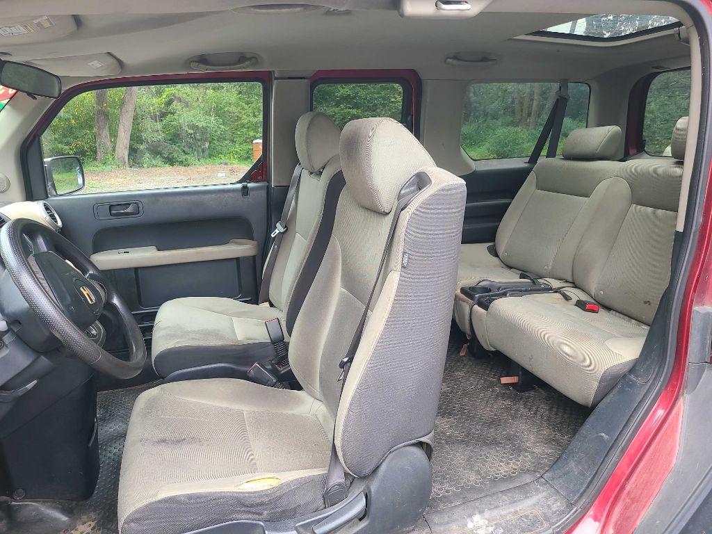 Photo 8 of this HONDA ELEMENT