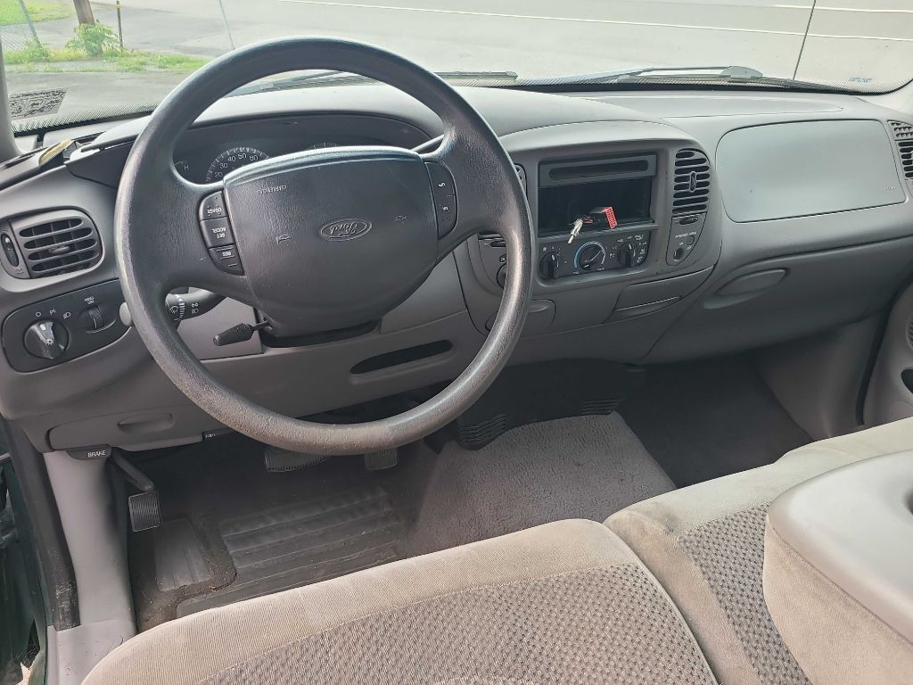 Photo 6 of this FORD F150