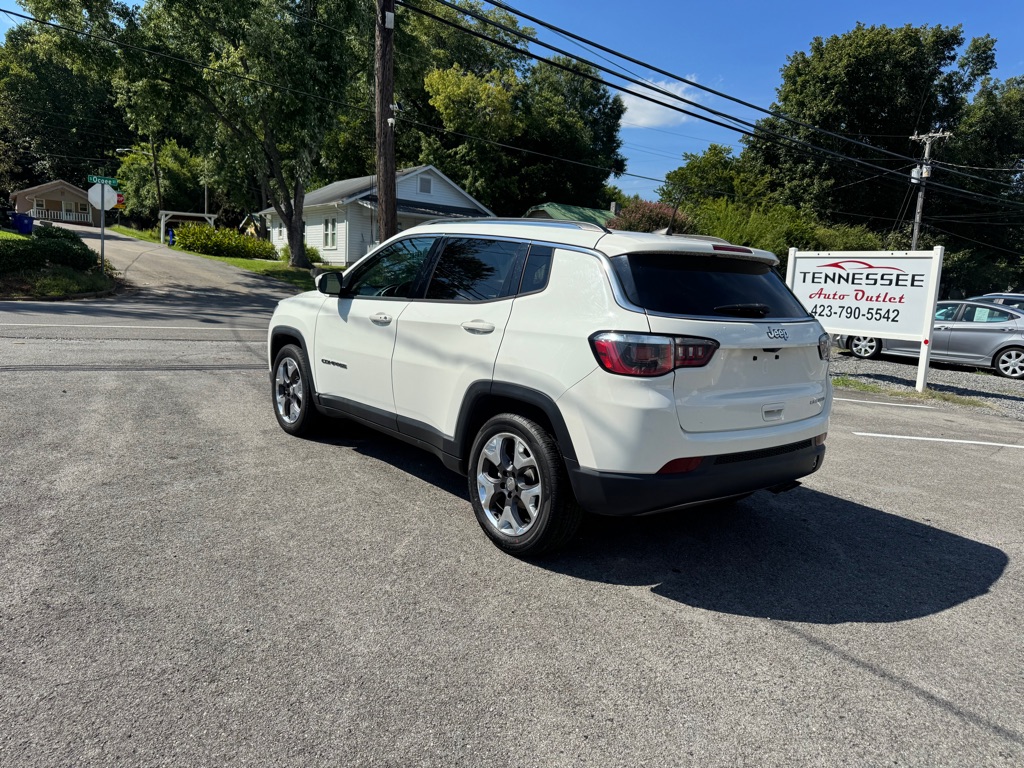 Photo 4 of this JEEP COMPASS