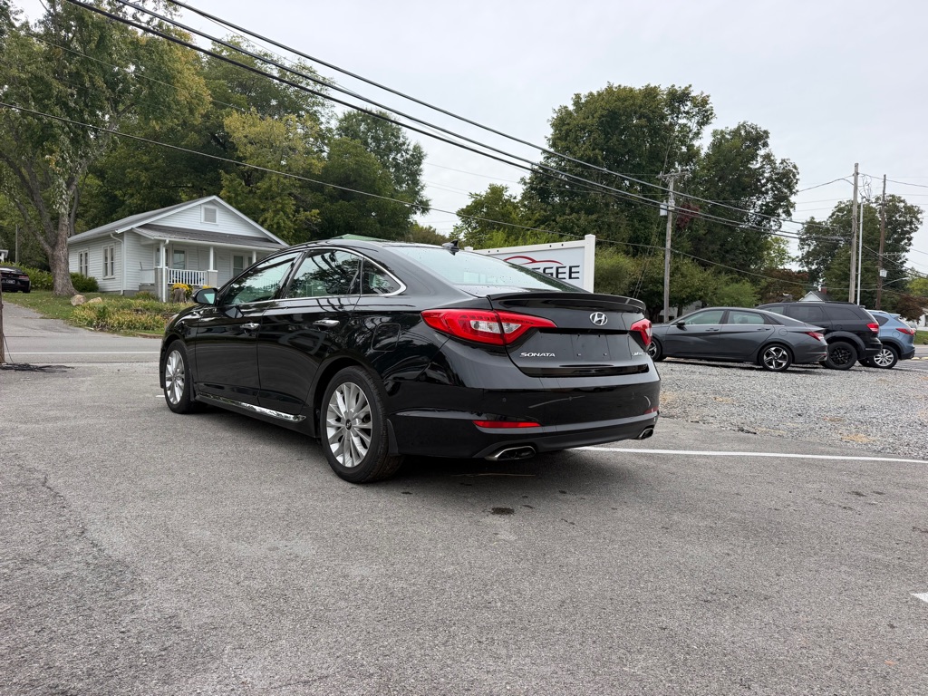 Photo 4 of this HYUNDAI SONATA