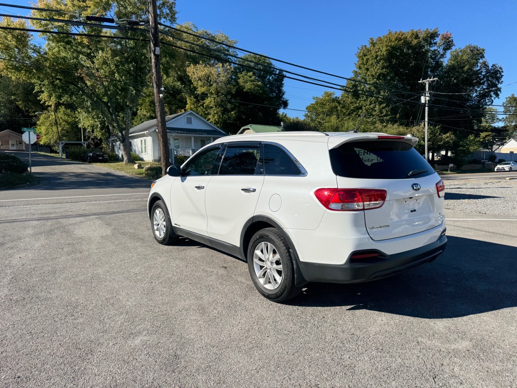 Photo 4 of this KIA SORENTO