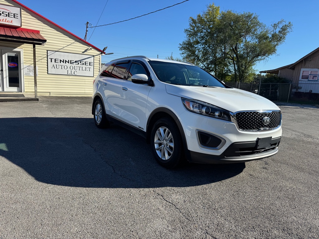 Photo 2 of this KIA SORENTO