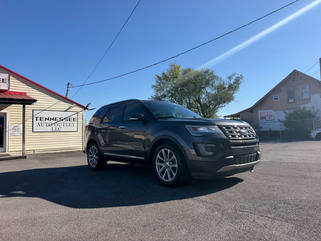 Photo 2 of this FORD EXPLORER