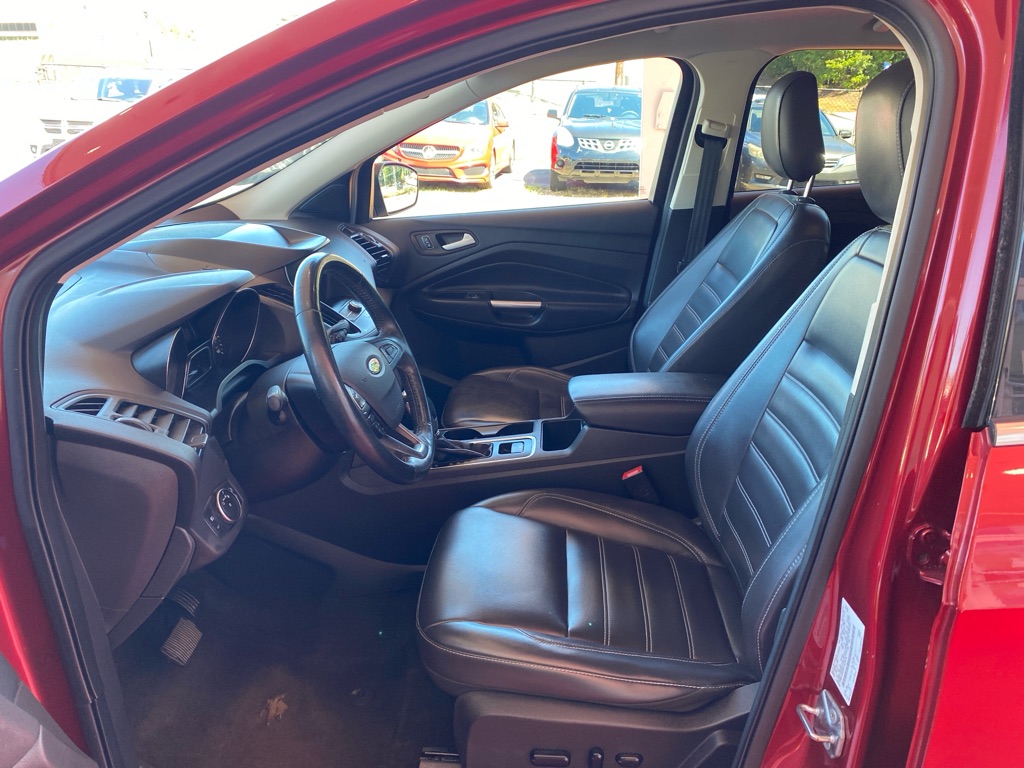 Photo 11 of this FORD ESCAPE