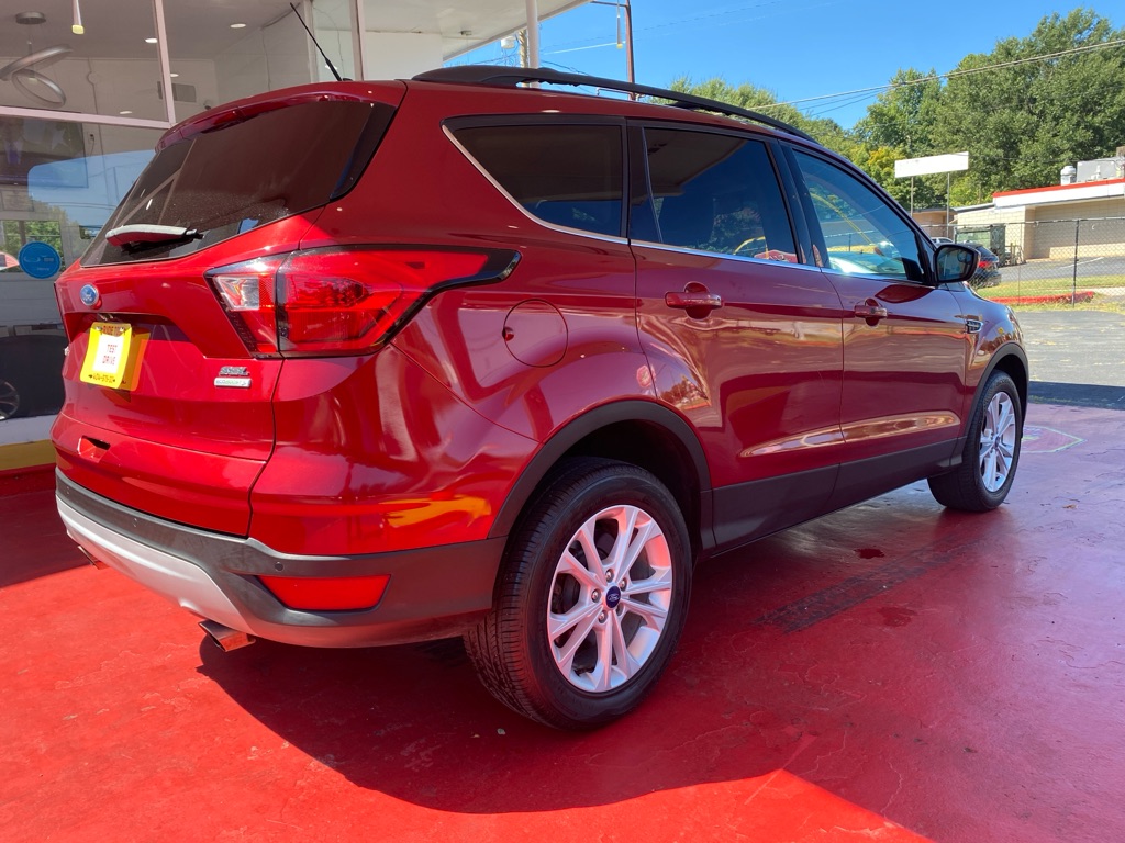 Photo 4 of this FORD ESCAPE