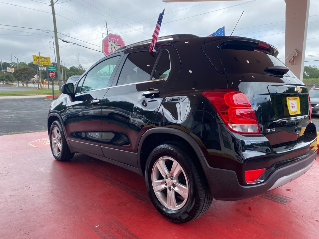 Photo 11 of this CHEVROLET TRAX