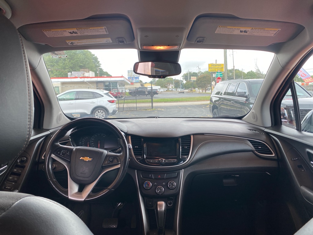 Photo 14 of this CHEVROLET TRAX