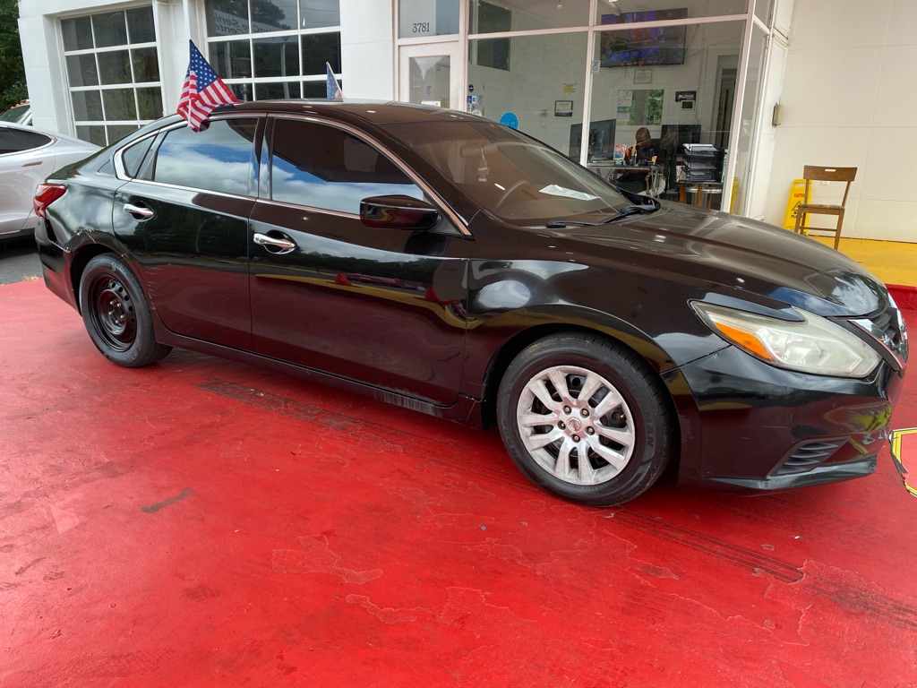 Photo 3 of this NISSAN ALTIMA