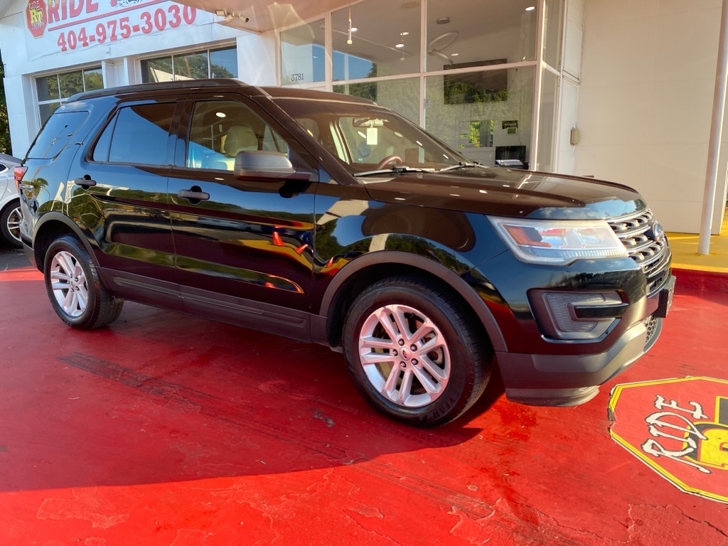 Photo 3 of this FORD EXPLORER