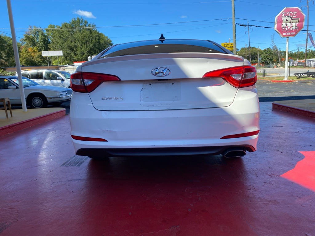 Photo 5 of this HYUNDAI SONATA