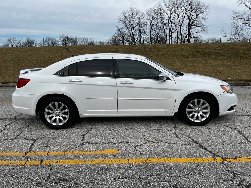 2014 CHRYSLER 200 - Ni Express Sales & Services | Drive TodayNi Express ...