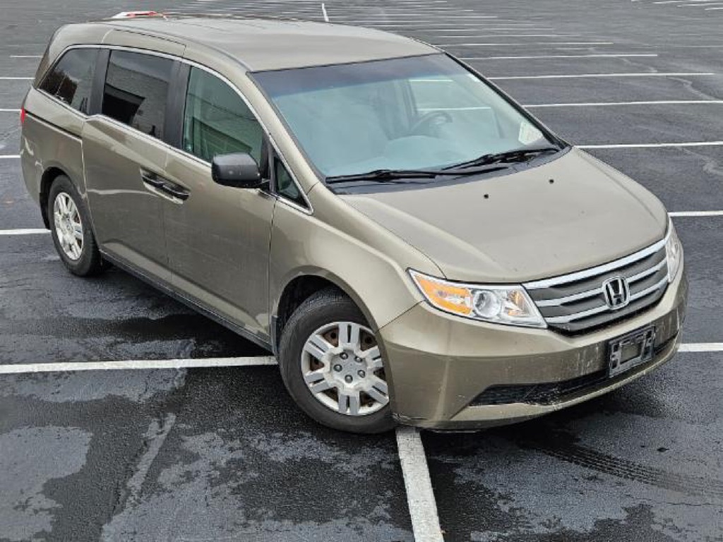 2012 Honda Odyssey LX's photo