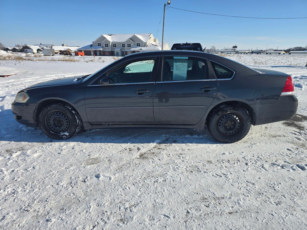 2010 Chevrolet Impala LS's photo